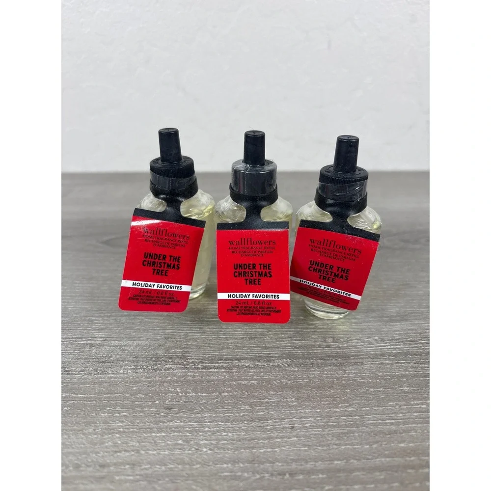 Bath & Body Works Under The Christmas Tree Wallflower Refills Lot of 3 Holiday